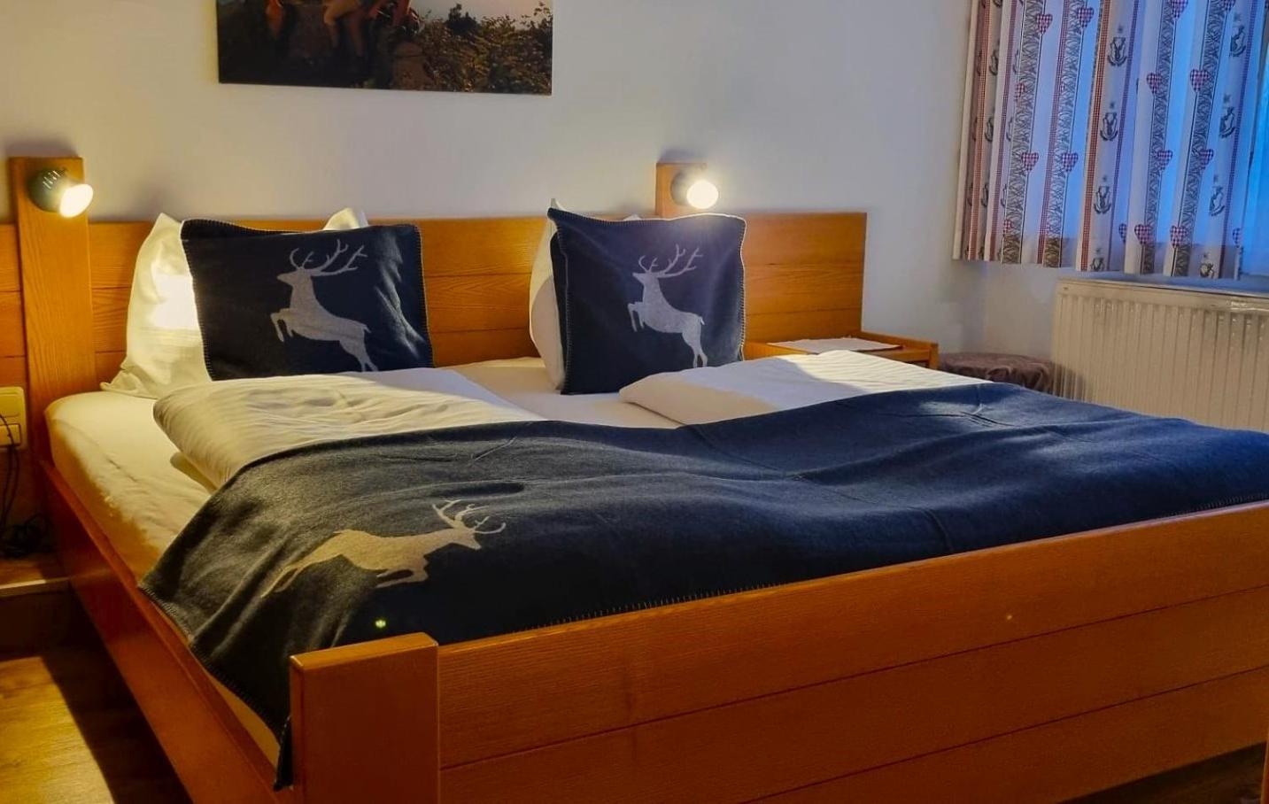 Finkenstein am Faaker See Hotel Baumgartnerhof מראה חיצוני תמונה