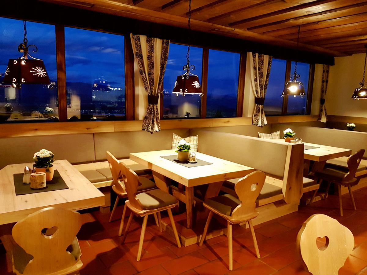 Finkenstein am Faaker See Hotel Baumgartnerhof מראה חיצוני תמונה